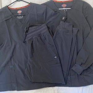 Dickies scrub set in gray. Like new!